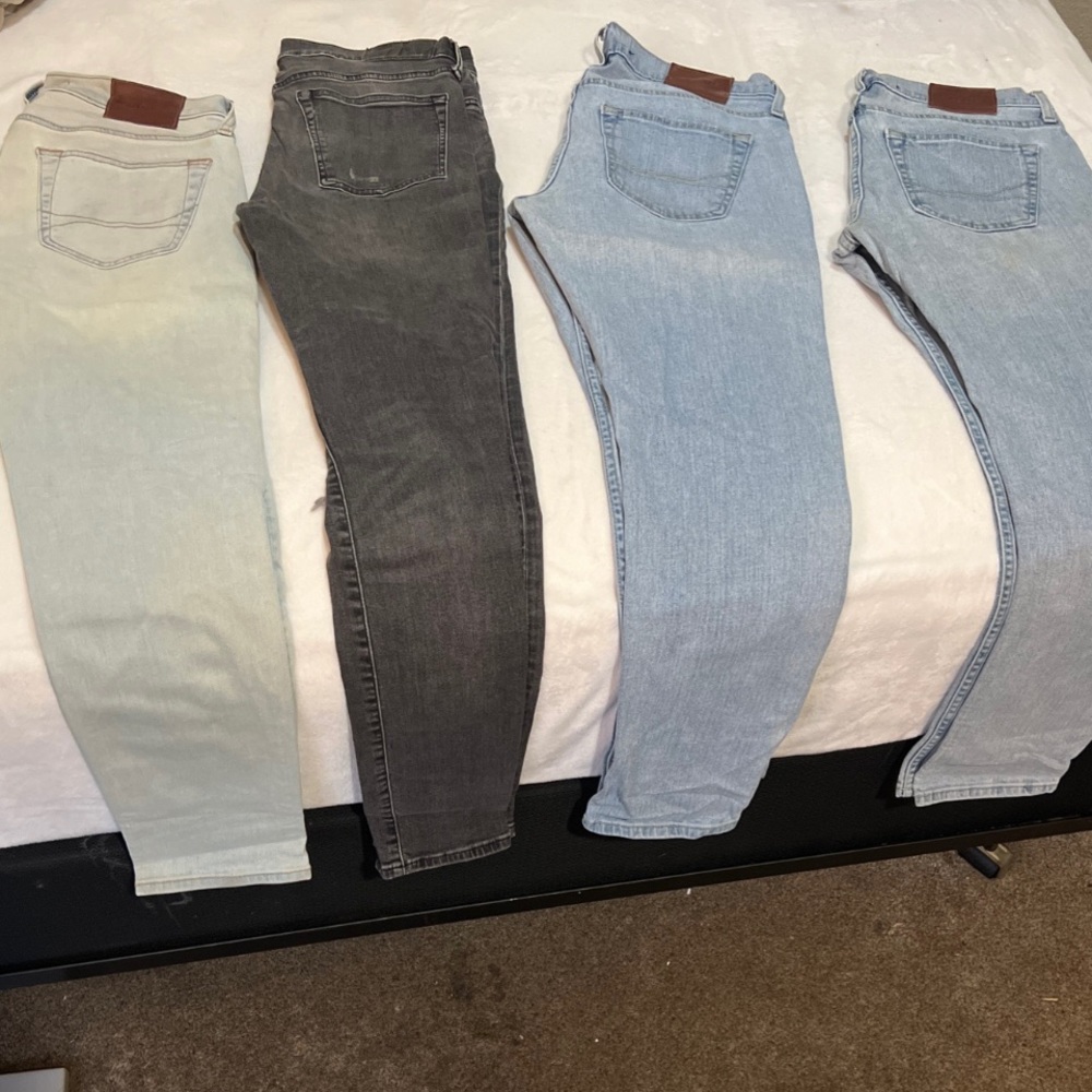 Hollister skinny jeans